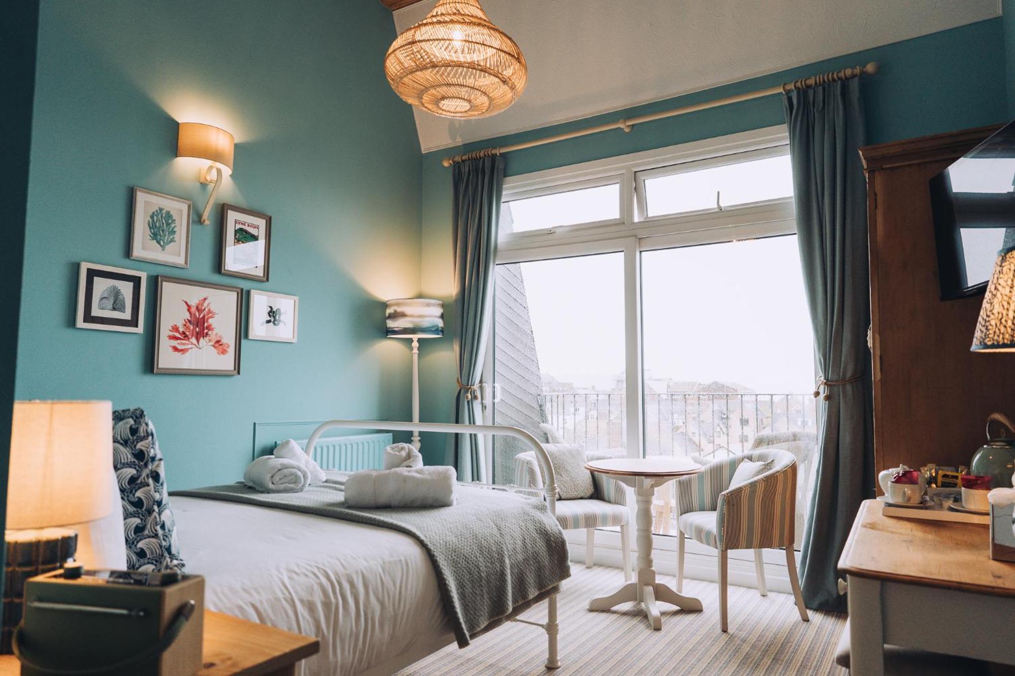 The Royal Lion Hotel Lyme Regis Oda fotoğraf